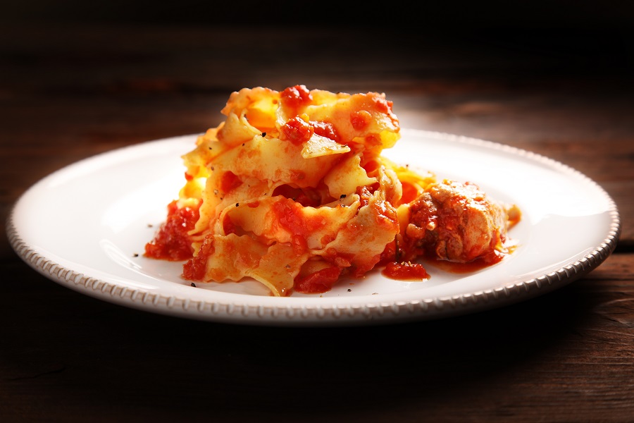 Pappardelle al sugo d’oca e friccò con crescia di Gubbio