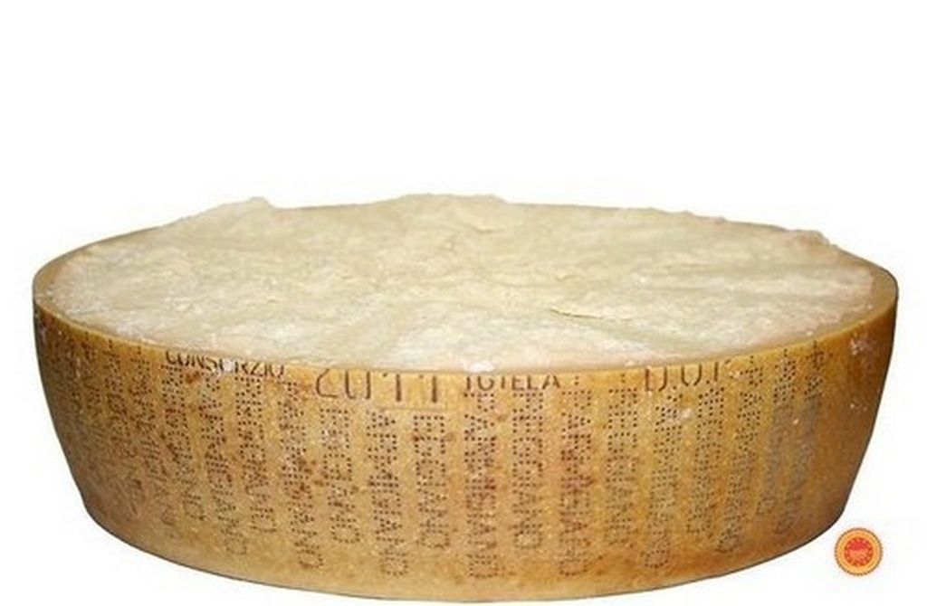 PARMIGIANO REGGIANO DOP 1/2 FORMA TAGLIO RUOTA LC