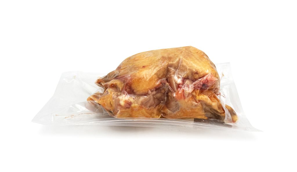 FARAONA PETTO CON ALA